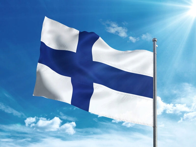 Finlandia-Flaga-Panstwowa-70-cm-x-112-cm.jpg