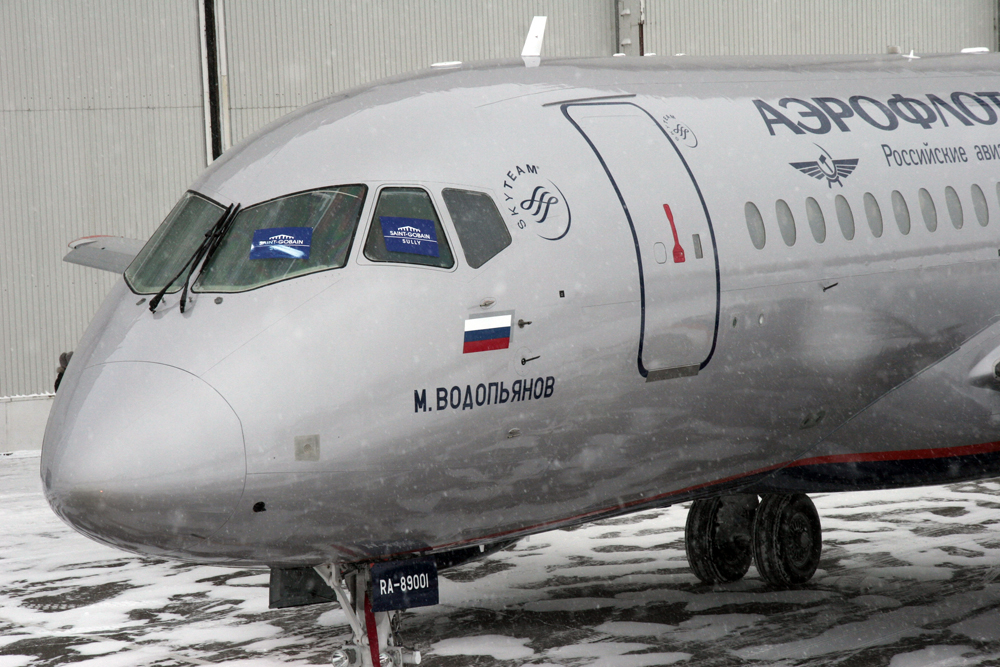 SSJ100_in_Aeroflot_Livery_5348652361.jpg