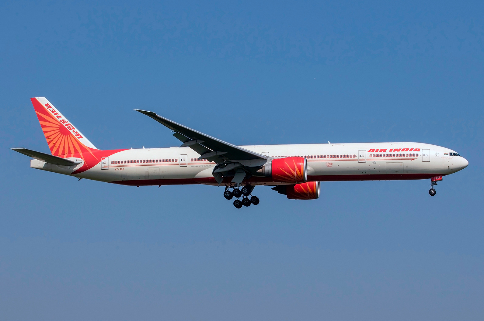 vt alp air india boeing 777 337er